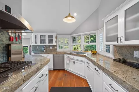 Kitchen - 130 Hermosillo Rd, Montecito, CA 93108 photo 2 of 4