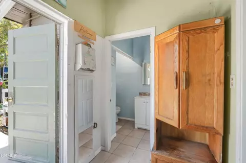 Entry Way - 201 S East St, Oxnard, CA 93030 photo 4 of 4