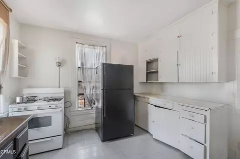 Kitchen - 201 S East St, Oxnard, CA 93030 photo 2 of 3