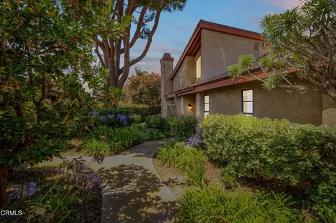 3656 Via Pacifica Walk, Oxnard, CA 93035 photo 2