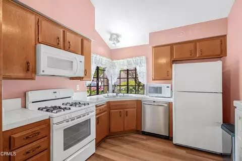 3656 Via Pacifica Walk, Oxnard, CA 93035 photo 8