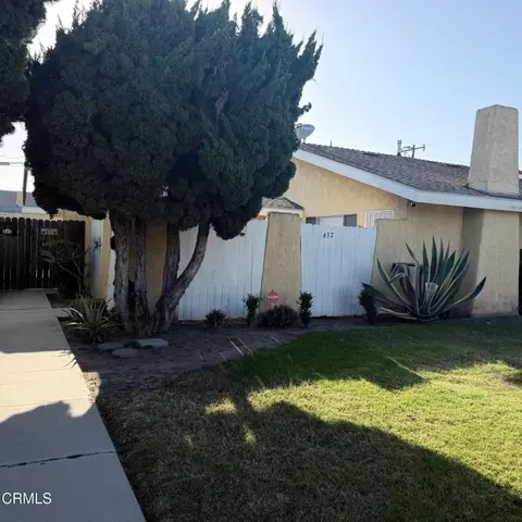 Exterior - 637 N M Street St, Oxnard, CA 93030 photo 2 of 3