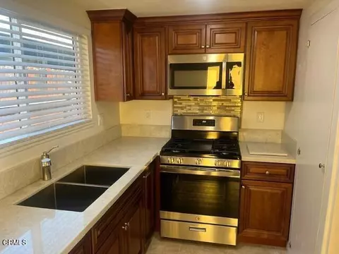 Kitchen - 637 N M Street St, Oxnard, CA 93030 photo 1 of 2