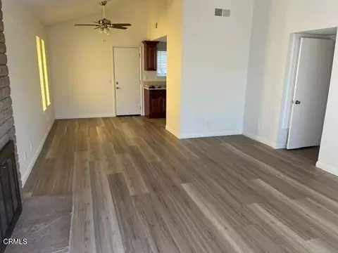 Living - 637 N M Street St, Oxnard, CA 93030 photo 2 of 2