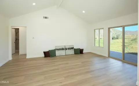 Living - 20164 Village 20, Camarillo, CA 93012 photo 2 of 4