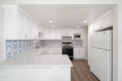 Kitchen - 2208 N H St, Oxnard, CA 93036 photo 1 of 5