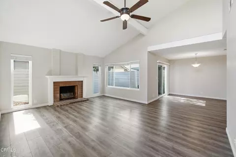 Living - 2208 N H St, Oxnard, CA 93036 photo 1 of 4