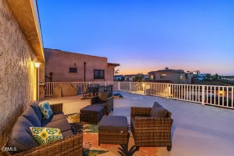 Exterior - 5003 Island View St, Oxnard, CA 93035 photo 6 of 6