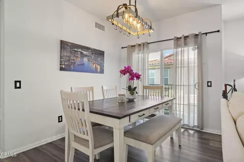 Dining - 351 Riverpark #301, Oxnard, CA 93036 photo 2 of 2
