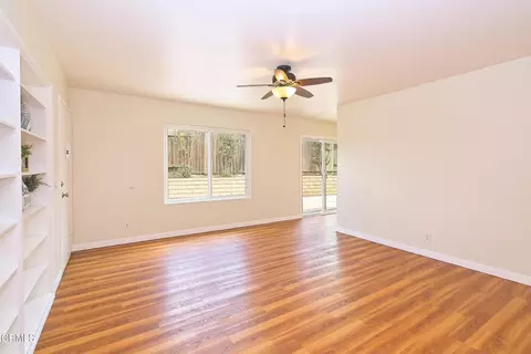 Living - 610 Hillcrest Dr, Camarillo, CA 93012 photo 4 of 5
