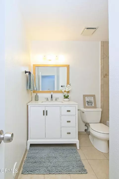 Bath - 610 Hillcrest Dr, Camarillo, CA 93012 photo 1 of 4