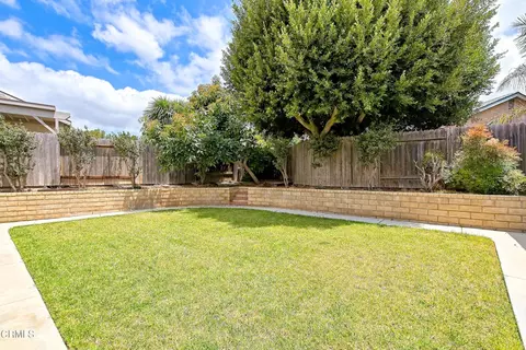 Exterior - 610 Hillcrest Dr, Camarillo, CA 93012 photo 5 of 16