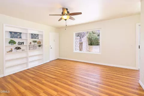 Living - 610 Hillcrest Dr, Camarillo, CA 93012 photo 3 of 5