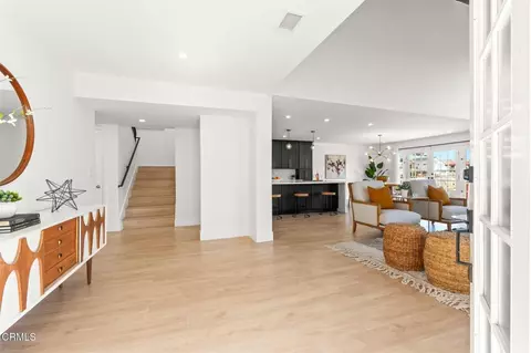 Entry Way - 3960 W Hemlock St, Oxnard, CA 93035 photo 1 of 3