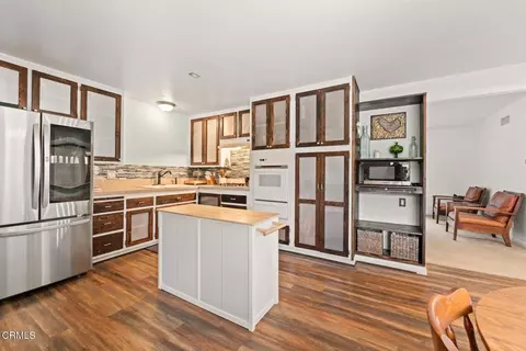Kitchen - 55 Pathelen Ave, Oak View, CA 93022 photo 1 of 3