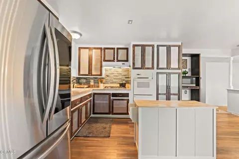 Kitchen - 55 Pathelen Ave, Oak View, CA 93022 photo 2 of 3