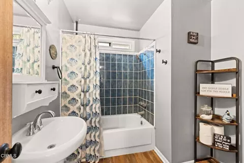 Bath - 55 Pathelen Ave, Oak View, CA 93022 photo 2 of 2