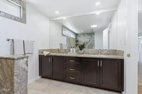 Bath - 585 Otero Ct, Camarillo, CA 93010 photo 6 of 8