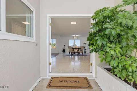Entry Way - 585 Otero Ct, Camarillo, CA 93010 photo 1 of 3