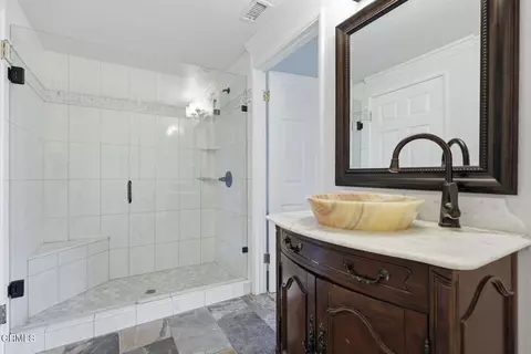 Bath - 585 Otero Ct, Camarillo, CA 93010 photo 8 of 8