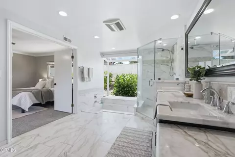 Bath - 585 Otero Ct, Camarillo, CA 93010 photo 1 of 8