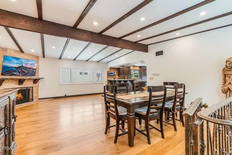 Dining - 5344 Seabreeze Way, Oxnard, CA 93035 photo 2 of 3