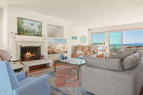 Living - 1571 Mandalay Beach Rd, Oxnard, CA 93035 photo 3 of 3