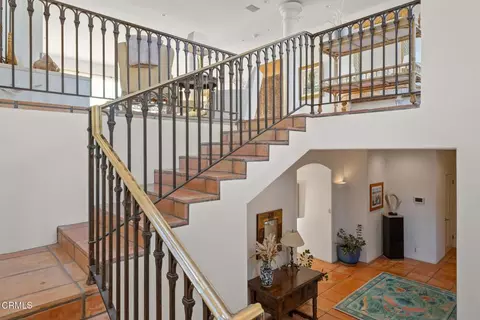 Entry Way - 1571 Mandalay Beach Rd, Oxnard, CA 93035 photo 3 of 3
