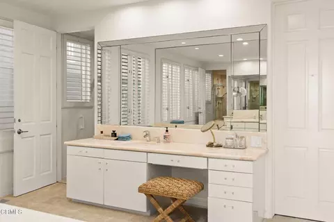 Bath - 1571 Mandalay Beach Rd, Oxnard, CA 93035 photo 1 of 8
