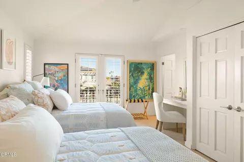 Bedroom - 1571 Mandalay Beach Rd, Oxnard, CA 93035 photo 6 of 7
