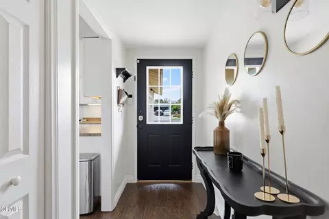 Entry Way - 2876 Dumetz St, Camarillo, CA 93010 photo 1 of 2