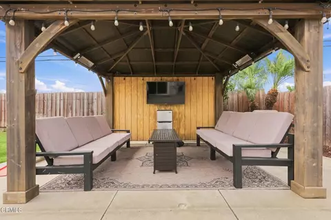 Exterior - 2876 Dumetz St, Camarillo, CA 93010 photo 3 of 14