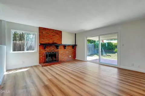 Living - 3342 Ridden St, Camarillo, CA 93010 photo 5 of 7