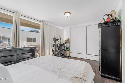 Bedroom - 1331 Edgewood Way, Oxnard, CA 93030 photo 6 of 6