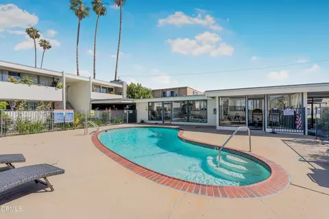 Exterior - 1331 Edgewood Way, Oxnard, CA 93030 photo 4 of 9