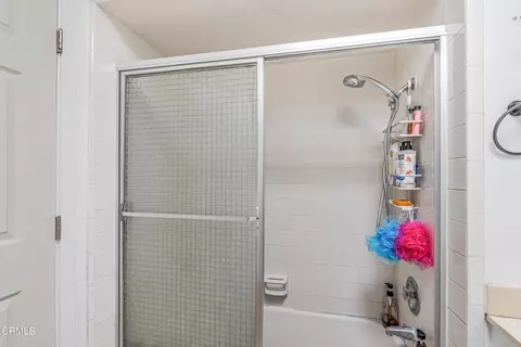 Bath - 1331 Edgewood Way, Oxnard, CA 93030 photo 1 of 4