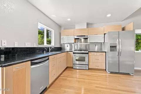 Kitchen - 1184 Itamo St, Camarillo, CA 93012 photo 2 of 3