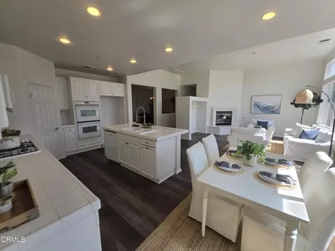 Kitchen - 3404 Dunkirk Dr, Oxnard, CA 93035 photo 2 of 3