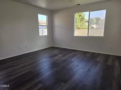 Living - 3404 Dunkirk Dr, Oxnard, CA 93035 photo 5 of 5