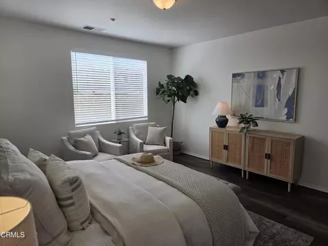 Bedroom - 3404 Dunkirk Dr, Oxnard, CA 93035 photo 4 of 6