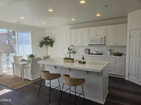 Kitchen - 3404 Dunkirk Dr, Oxnard, CA 93035 photo 3 of 3