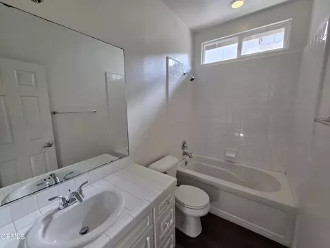 Bath - 3404 Dunkirk Dr, Oxnard, CA 93035 photo 1 of 1