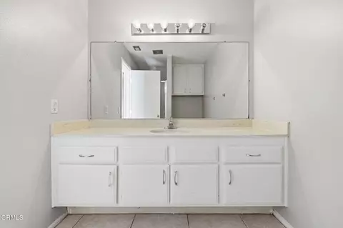 Bath - 1793 Onda Dr, Camarillo, CA 93010 photo 1 of 3