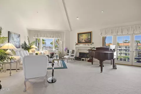 Living - 1808 Emerald Isle Way, Oxnard, CA 93035 photo 1 of 6
