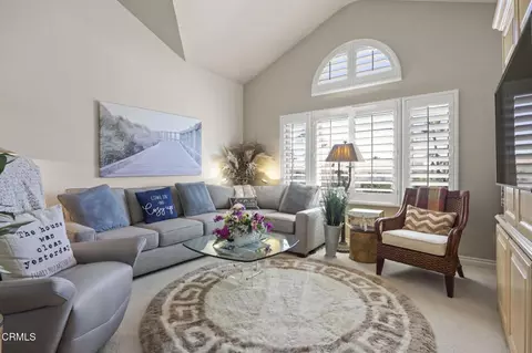 Living - 1808 Emerald Isle Way, Oxnard, CA 93035 photo 5 of 6