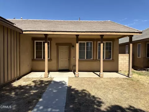 45444 Stanridge Ave, Lancaster, CA 93535 photo 2