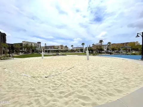 Exterior - 2810 Wagon Wheel Rd #402, Oxnard, CA 93036 photo 9 of 17