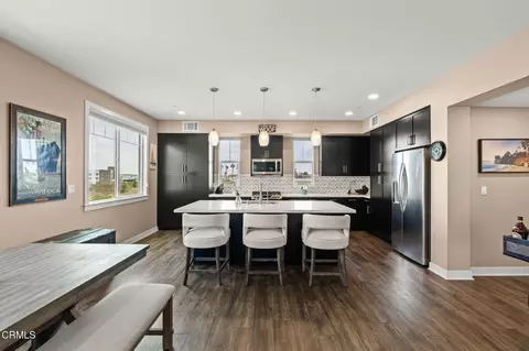 Kitchen - 2810 Wagon Wheel Rd #402, Oxnard, CA 93036 photo 1 of 7