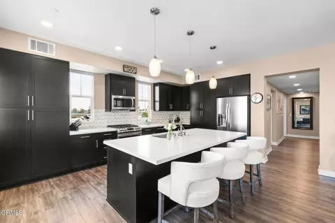 Kitchen - 2810 Wagon Wheel Rd #402, Oxnard, CA 93036 photo 3 of 7