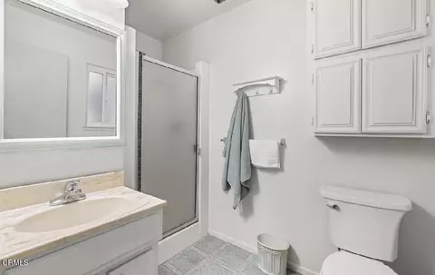 Bath - 2219 Rocklyn St, Camarillo, CA 93010 photo 1 of 3